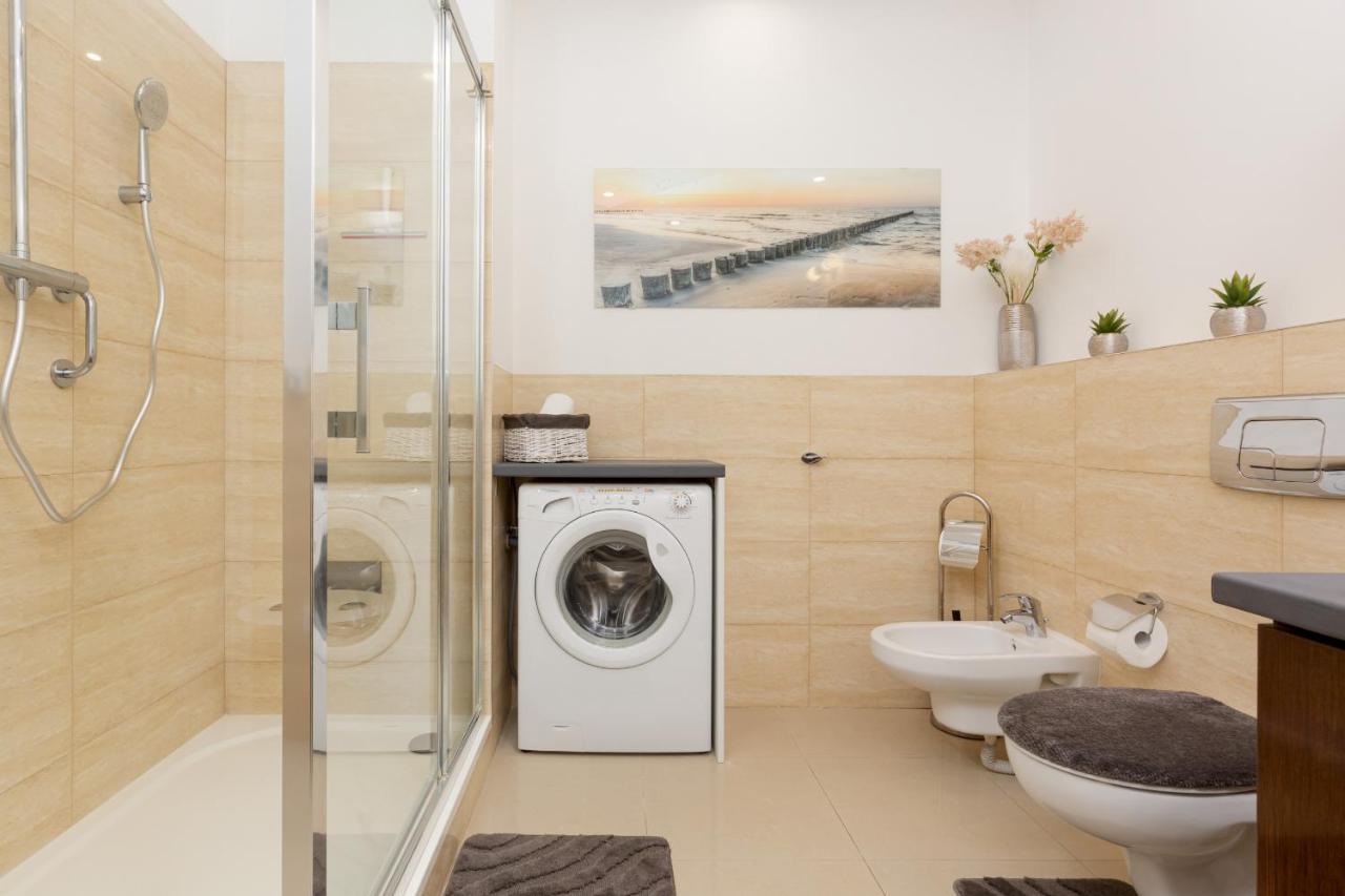 Park Arkadia Apartment With Parking Mokotow By Noclegi Renters ワルシャワ エクステリア 写真