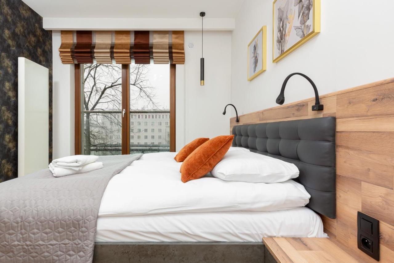 Park Arkadia Apartment With Parking Mokotow By Noclegi Renters ワルシャワ エクステリア 写真